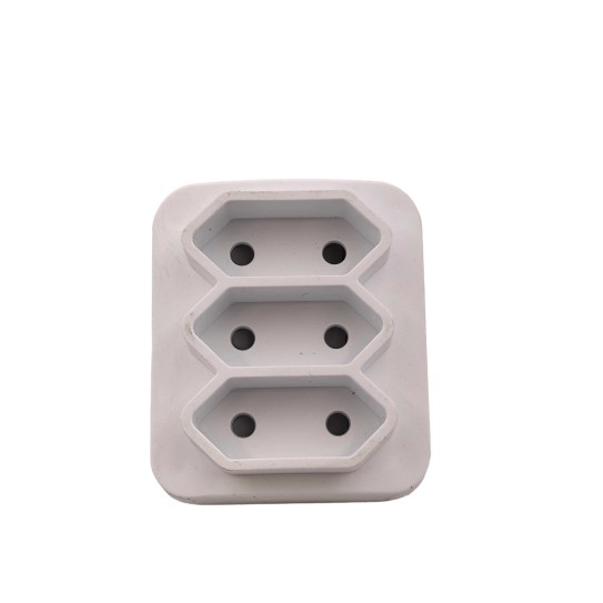 3*5A MULTIPLUG ADAPTER AY299-816