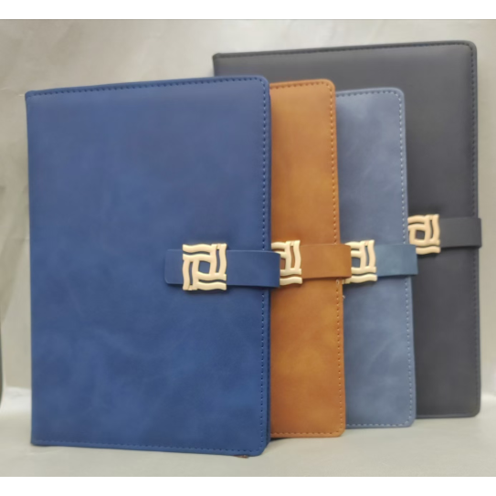 CC054-019 buckle notebook