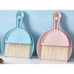 CC109-0036 BRUSH SETH-2011