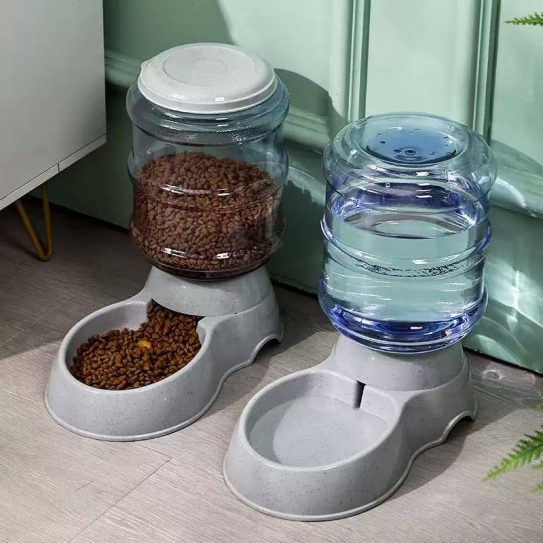 CC117-064 pet feeder2160283.8L