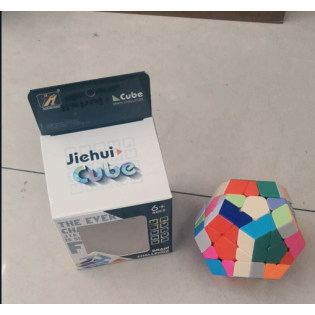 cc130-011 magic cube5.5CM